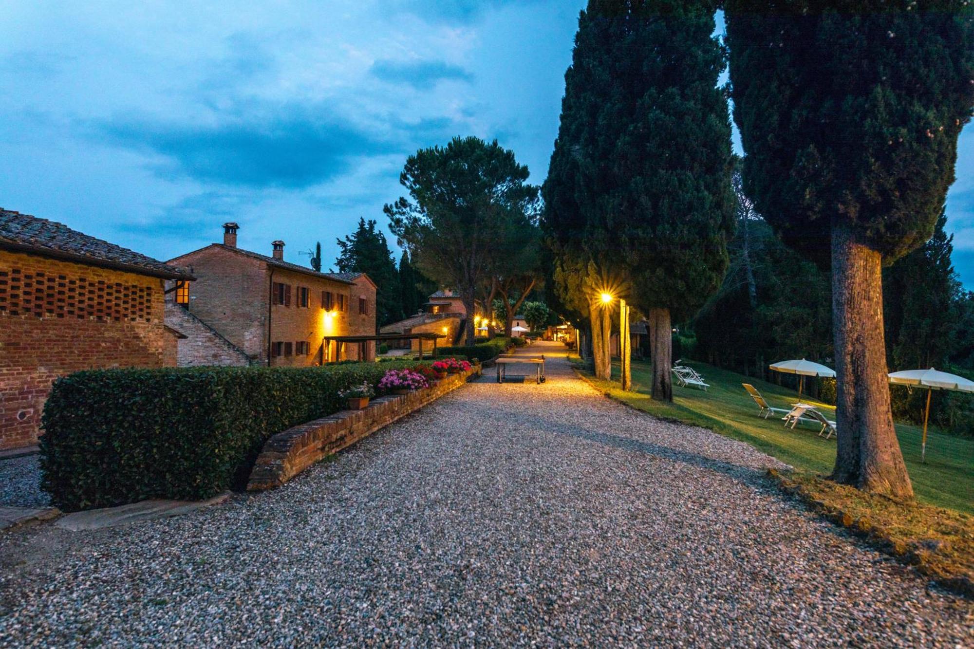 Villa Agriturismo Tenuta La Campana Asciano Extérieur photo